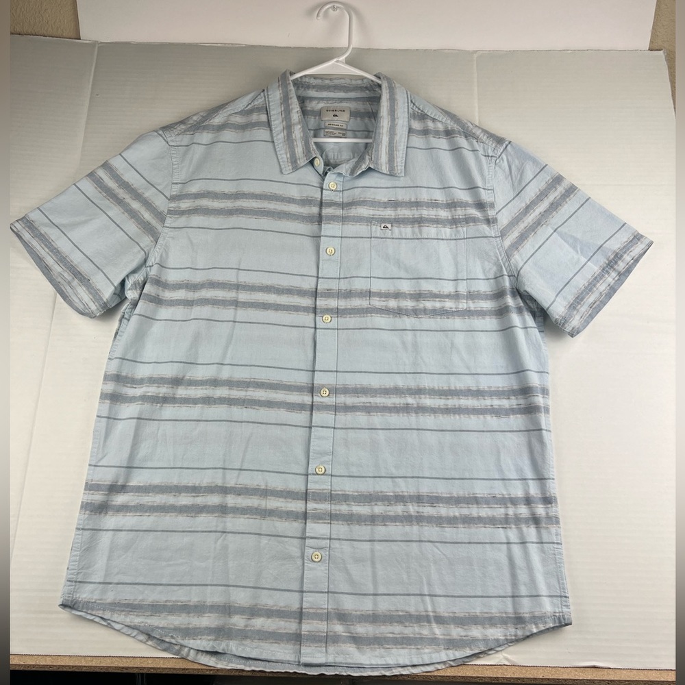 Quicksilver Size XXL Light Blue Striped Button Up Chest Pocket Short Sleeves